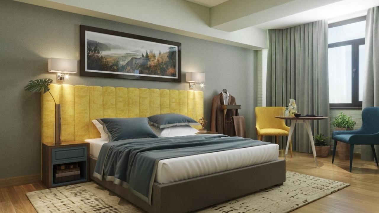 Large Double or Twin Room